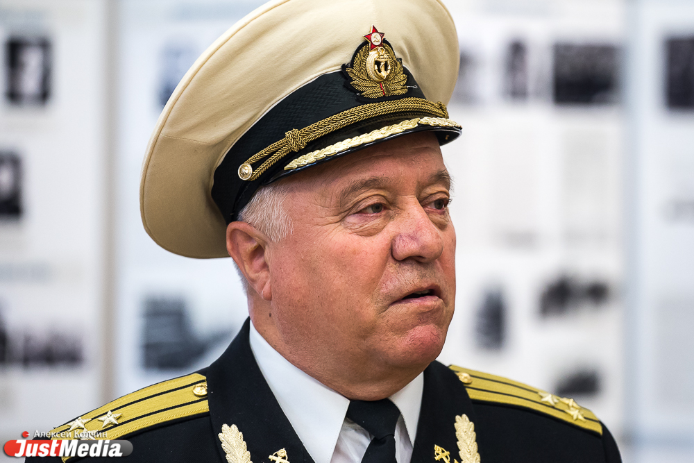 Телефон в броне и консервированная вода! «Морская страница» Музея военной техники открылась сегодня в Верхней Пышме - Фото 4