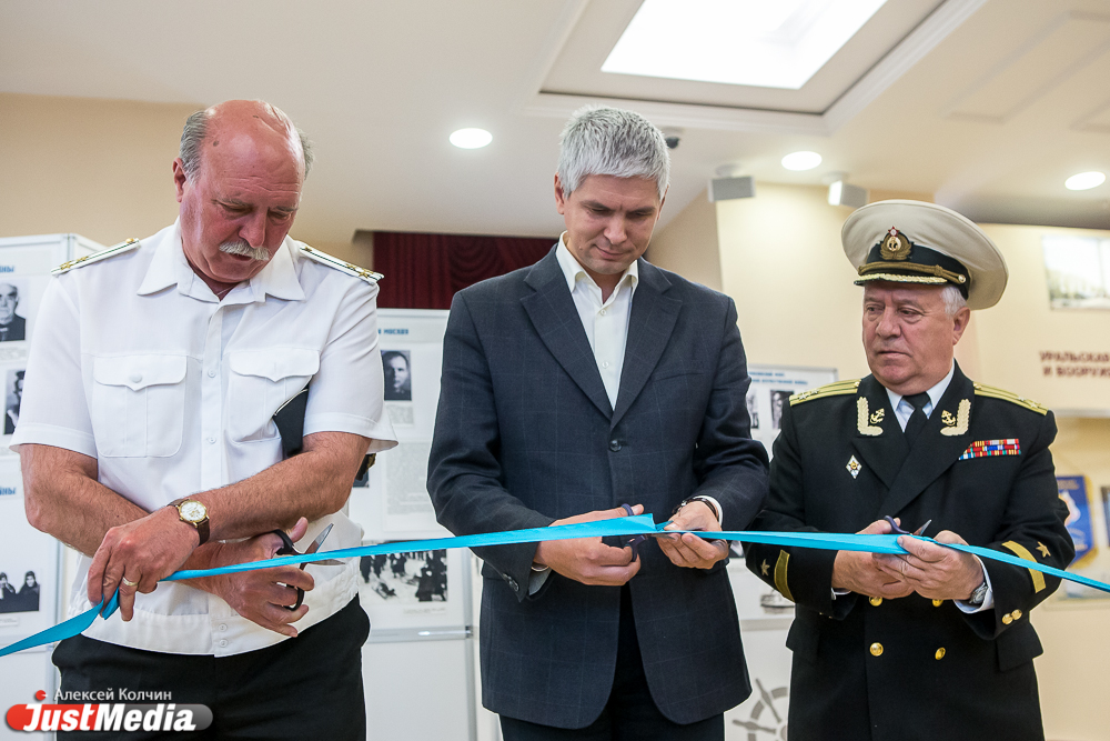 Телефон в броне и консервированная вода! «Морская страница» Музея военной техники открылась сегодня в Верхней Пышме - Фото 3