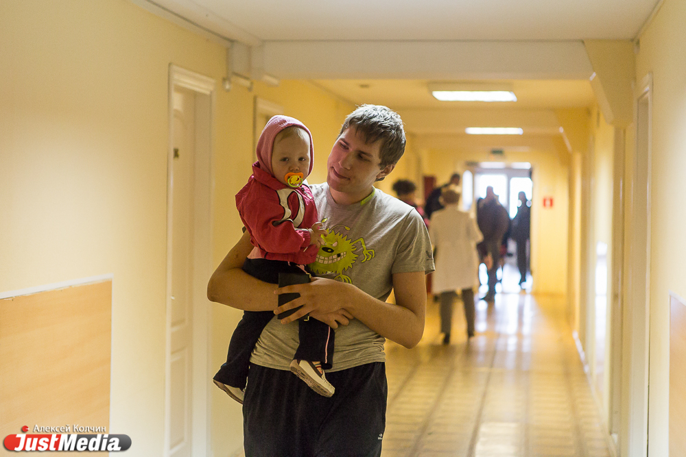 «Гады бессовестные!.. В одну хату зашли картошки нажарили, а другую подорвали». Беженцы из Луганской области рассказали JustMedia, почему Украины для них нет. СПЕЦПРОЕКТ - Фото 7