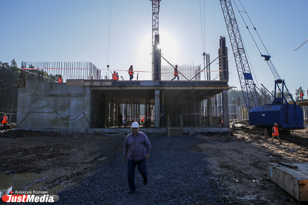 Денис Паслер: «Всех рабочих пересчитать и мне доложить». Строители технопарка «Университетский» опаздывают по срокам - Фото 3