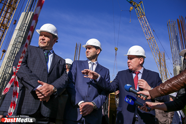 Денис Паслер: «Всех рабочих пересчитать и мне доложить». Строители технопарка «Университетский» опаздывают по срокам - Фото 4