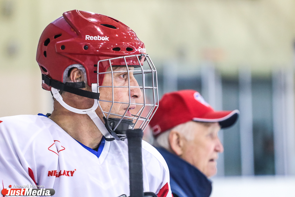 «Жалеть никого не будем!» — ветераны «Автомобилиста» разгромили команду власти - Фото 4