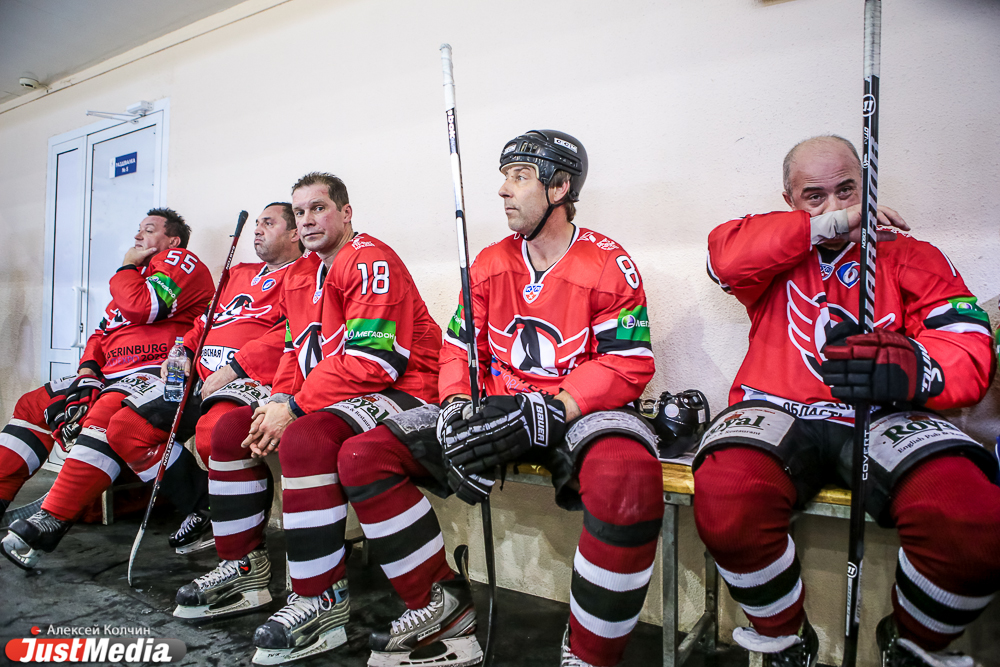 «Жалеть никого не будем!» — ветераны «Автомобилиста» разгромили команду власти - Фото 2