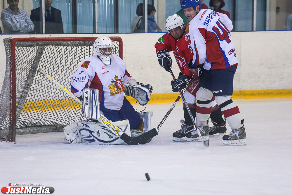 «Жалеть никого не будем!» — ветераны «Автомобилиста» разгромили команду власти - Фото 5