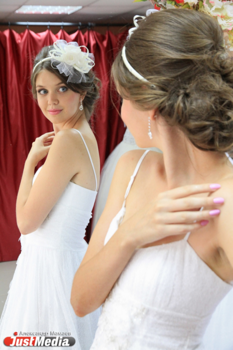 Уж замуж невтерпеж: выбираем свадебное платье - Фото 17