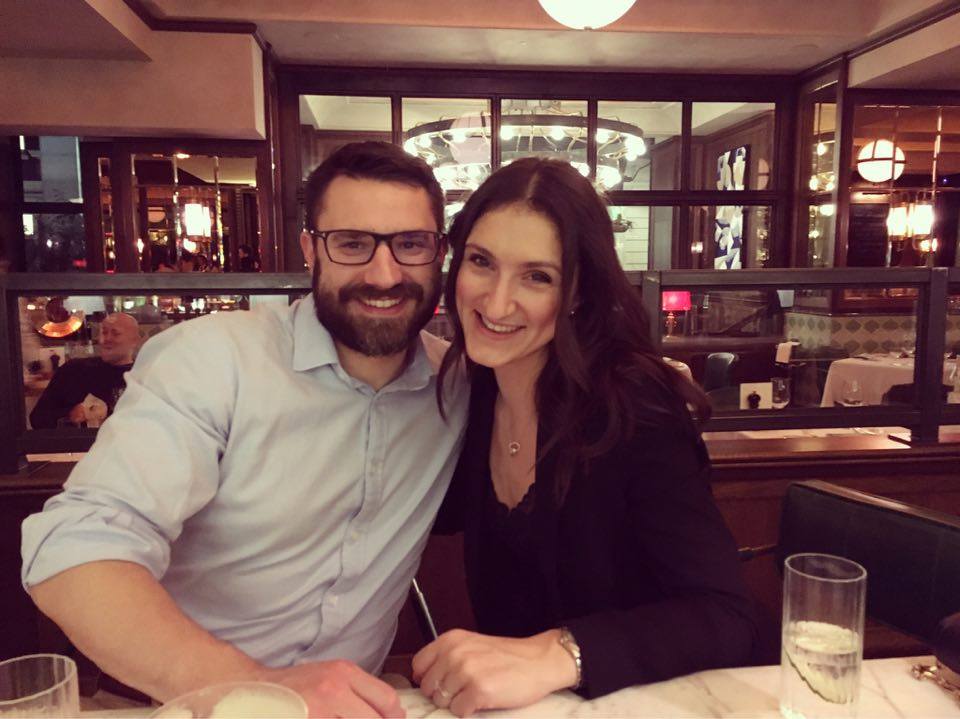 «Меня выписали через 8 часов после родов, а мужу дали декретный отпуск». Уралочка о семейной жизни в Англии. JUSTWEDDING - Фото 2