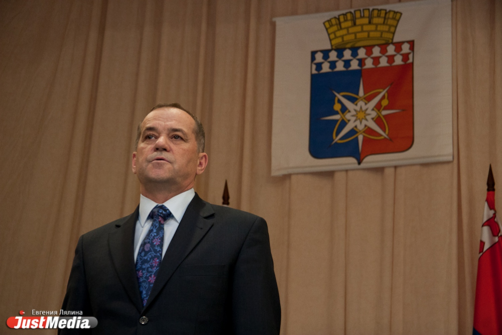 Вячеслав тюменцев новоуральск. Тюменцев владимир яковлевич свердловскавтодор. Фотографии главы тюменцев. Тюменцев вячеслав яковлевич новоуральск. Цветов мэр новоуральска.