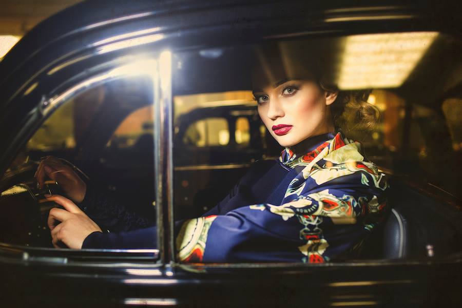 Почти две тысячи рублей за танки и ордена. В Екатеринбурге начнут продавать «победоносные» платки от Ручкиной - Фото 3