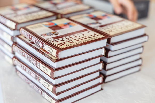 «Алгоритмы имиджа». Екатеринбургский стилист презентовала первую книгу со сводом правил для модниц - Фото 3