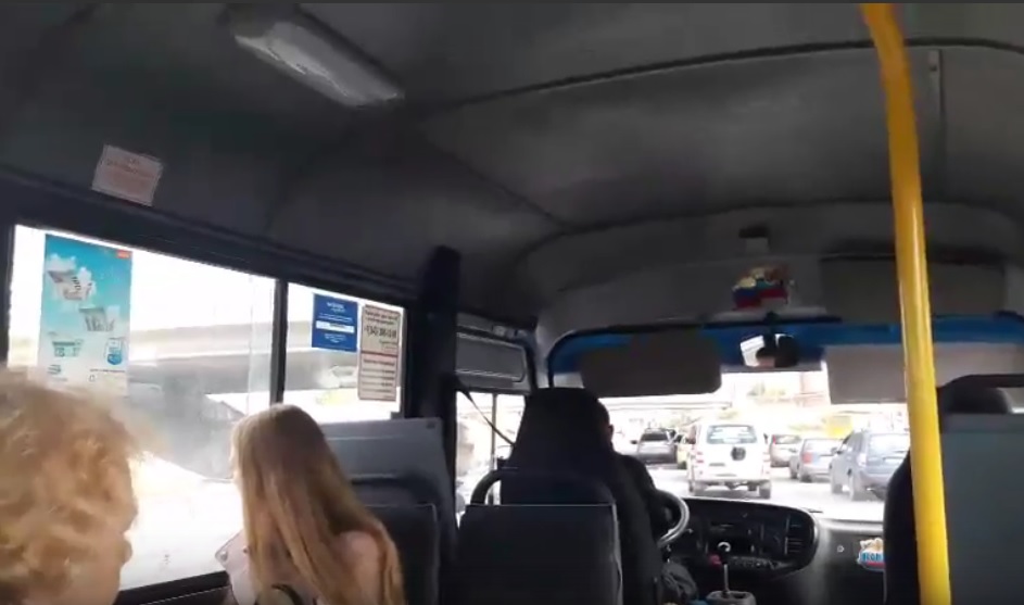 В Екатеринбурге после ДТП на Бебелевском мосту автолюбитель «обчистил» водителя маршрутки - Фото 2