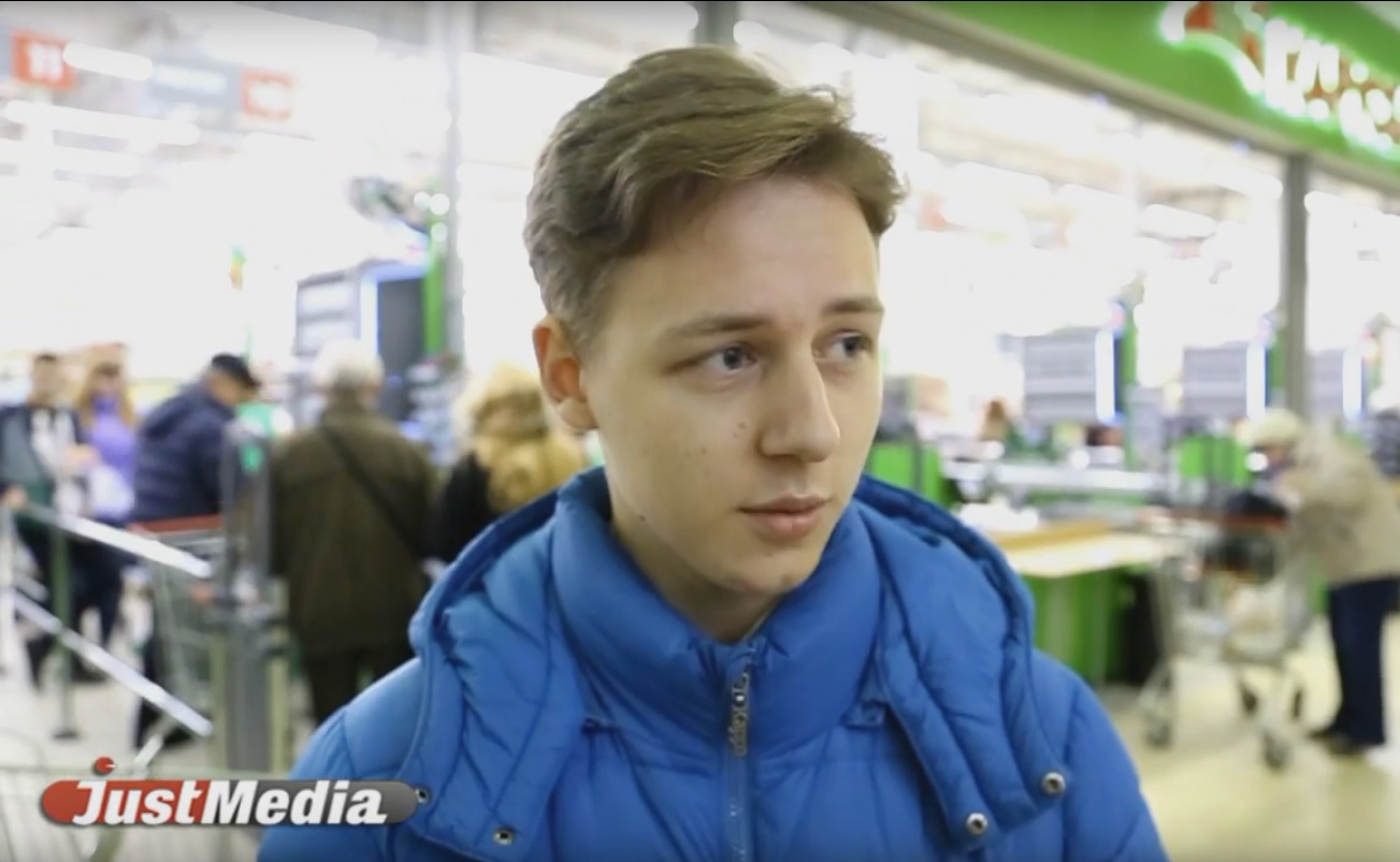 Екатеринбургские продавцы готовы общаться с иностранцами только через онлайн-переводчик. ВИДЕО - Фото 4