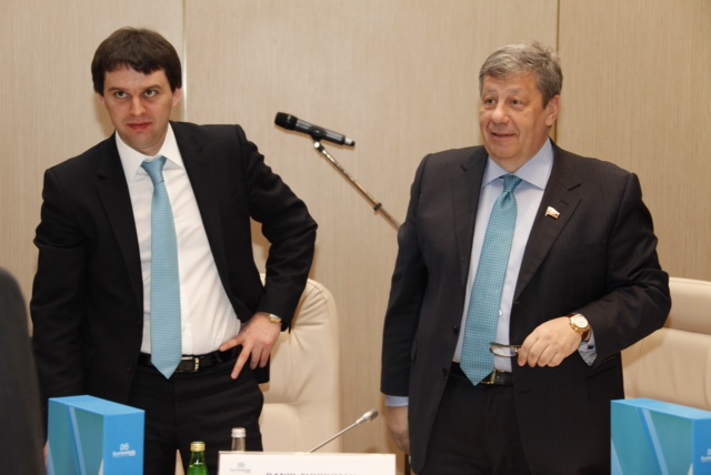 Евгений Куйвашев познакомил инспекторов МБВ с Заявочной книгой ЭКСПО-2020 - Фото 4