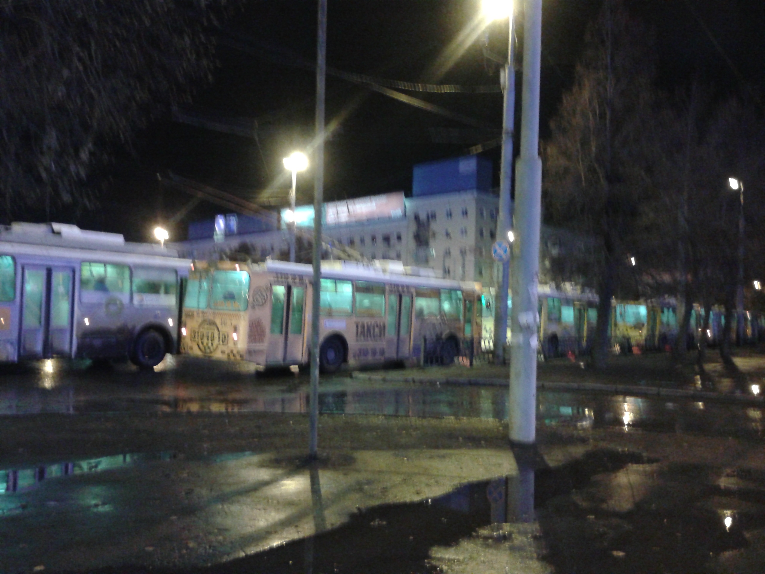 Общественный транспорт устроил «забастовку» на Челюскинцев  - Фото 3