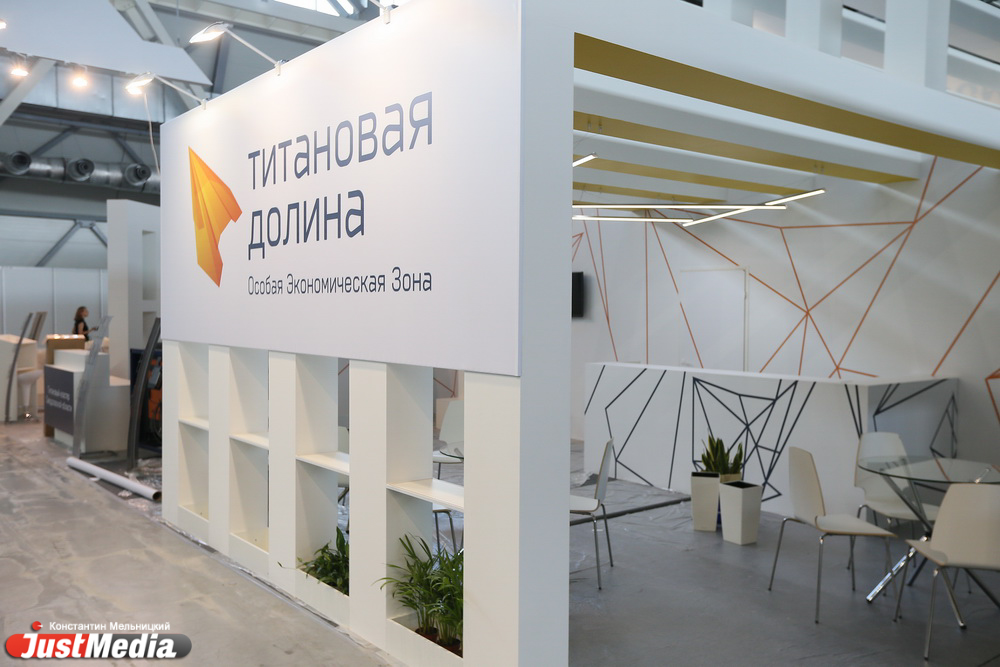 Концепт-кары от АвтоВАЗа, бульдозеры от УВЗ и китайские «ласточки». Что можно будет увидеть на ИННОПРОМе-2015. ФОТОРЕПОРТАЖ, СПОЙЛЕРЫ! - Фото 21