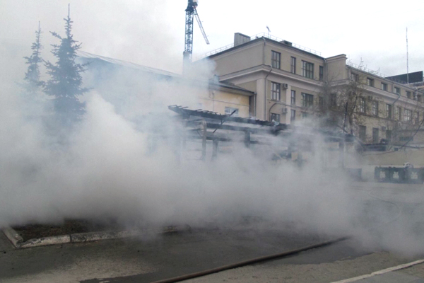 Возле «Мытного двора» утром сгорело летнее кафе - Фото 2