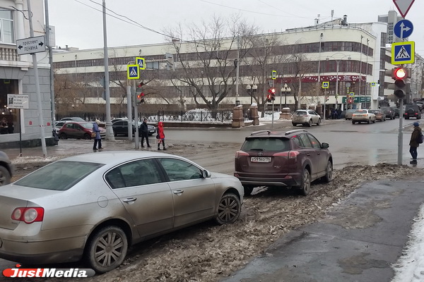 Грязьбург – Грязьловск – Грязьбург. Как эволюционировала распутица в Столице Урала за 100 лет. ФОТО - Фото 3