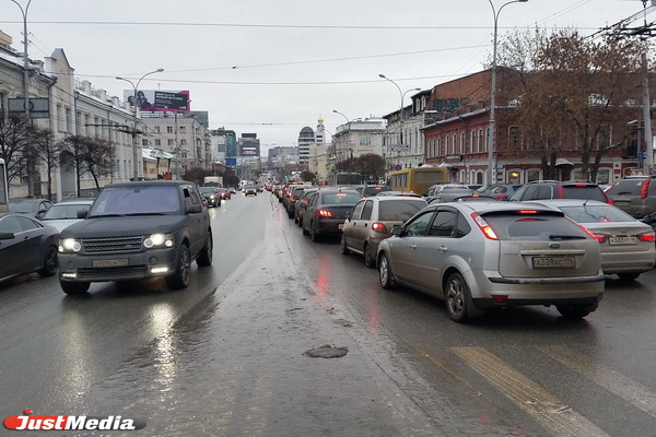 Грязьбург – Грязьловск – Грязьбург. Как эволюционировала распутица в Столице Урала за 100 лет. ФОТО - Фото 5