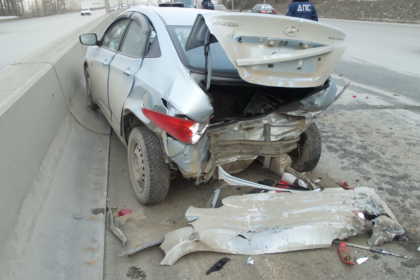 В массовом ДТП на Россельбане пострадали женщина и 10-месячный ребенок. ФОТО - Фото 3