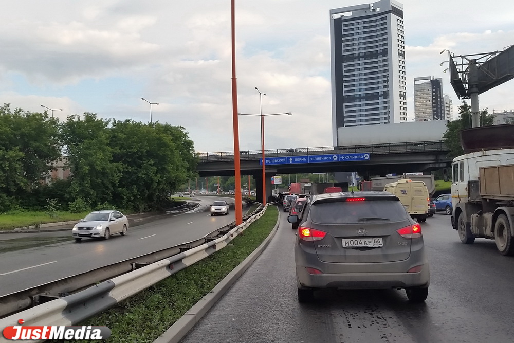 Массовое ДТП парализовало движение на Объездной дороге. ФОТО - Фото 5