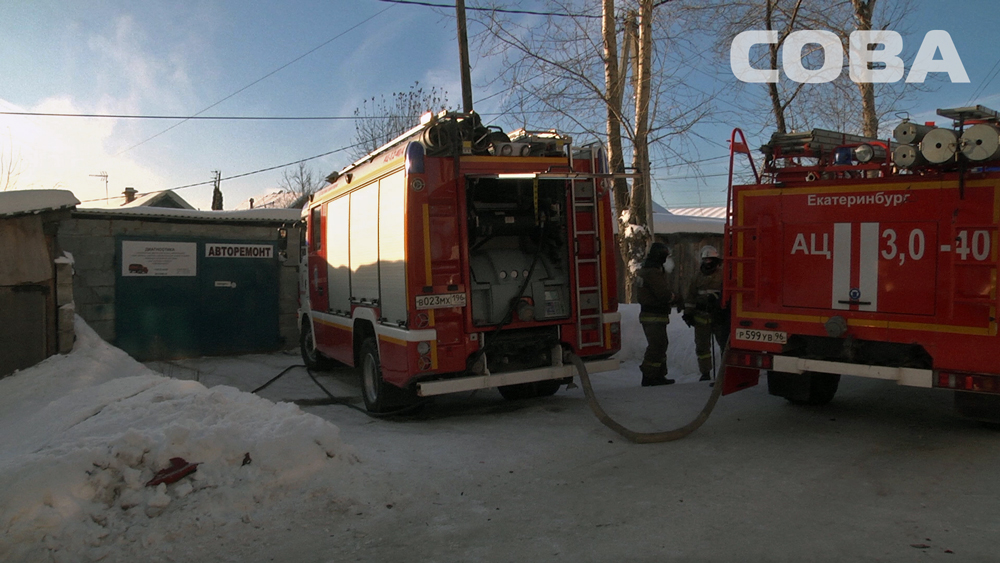 В Екатеринбурге на Восстания сгорели частный дом и баня - Фото 4