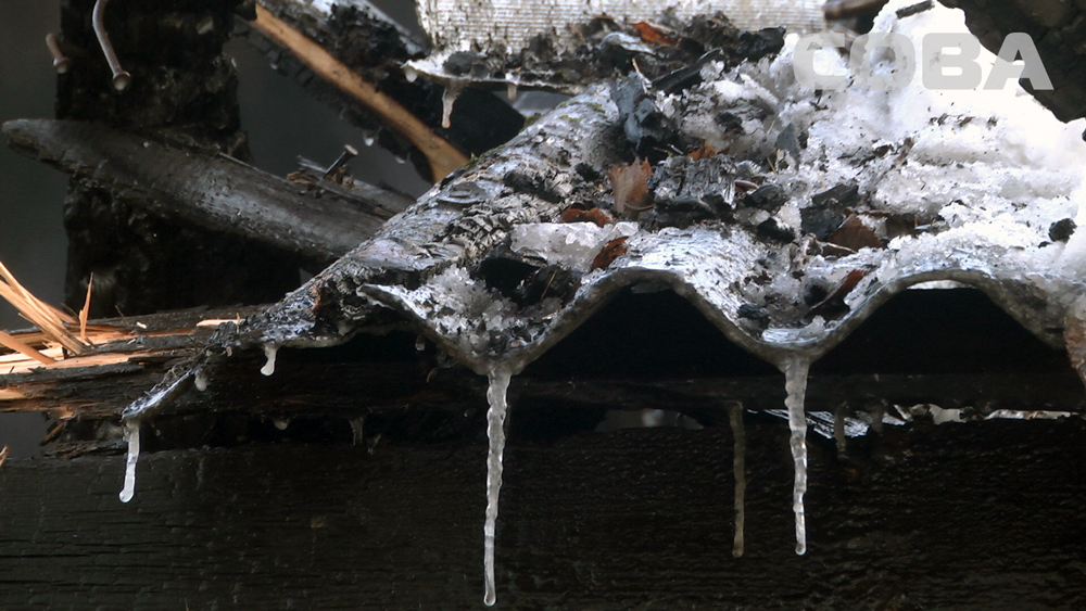 В Екатеринбурге сгорело старое здание администрации Железнодорожного района - Фото 3
