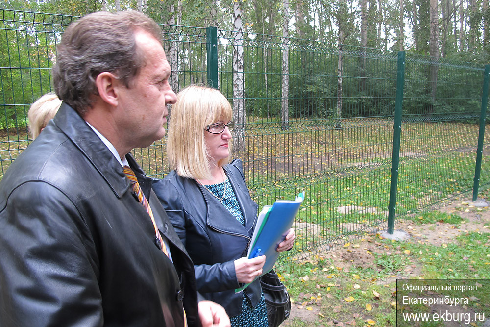 Мэрия планирует построить площадки для выгула собак во всех парках Екатеринбурга - Фото 2