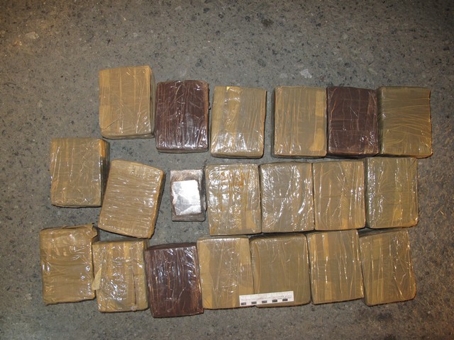 Свердловский Госнаркоконтроль нашел в «Ладе Гранте» челябинца 34 килограмма гашиша - Фото 5