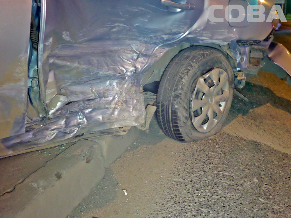 У «Калины» пьяный водитель Volvo, проскочив на красный, врезался в Toyota. Пострадали два человека - Фото 4