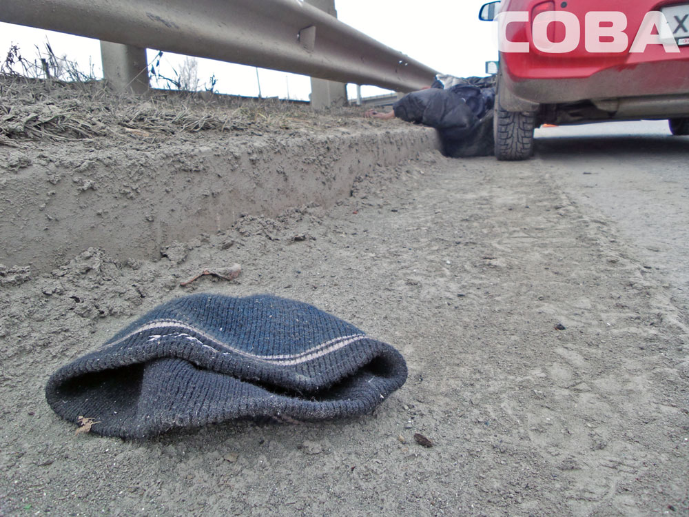 На Объездной дороге автоледи на малолитражке сбила неадекватного пешехода. ФОТО 18+ - Фото 5