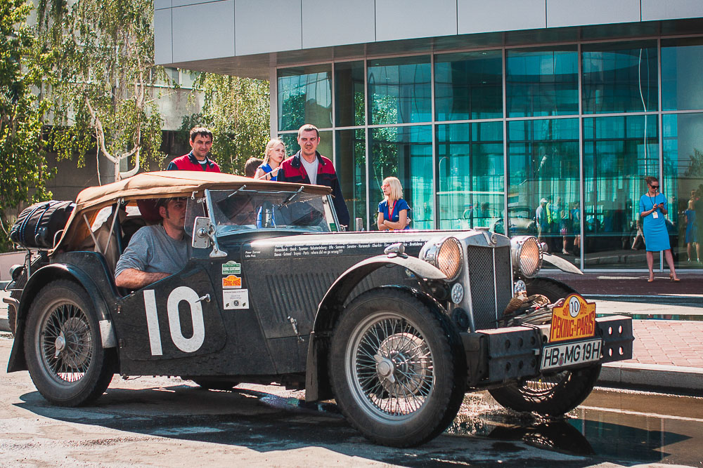 «В России все отлично!». Ралли «Пекин-Париж посетило Екатеринбург - Фото 4