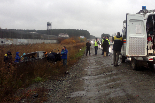 На Уралмаше водитель «Шкода Октавия» сбил двух девушек-пешеходов - Фото 4