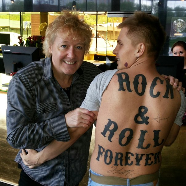 Вот это да! Ударник Scorpions оценил татуировку художника из Екатеринбурга, за созданием которой он наблюдал через соцсети - Фото 4
