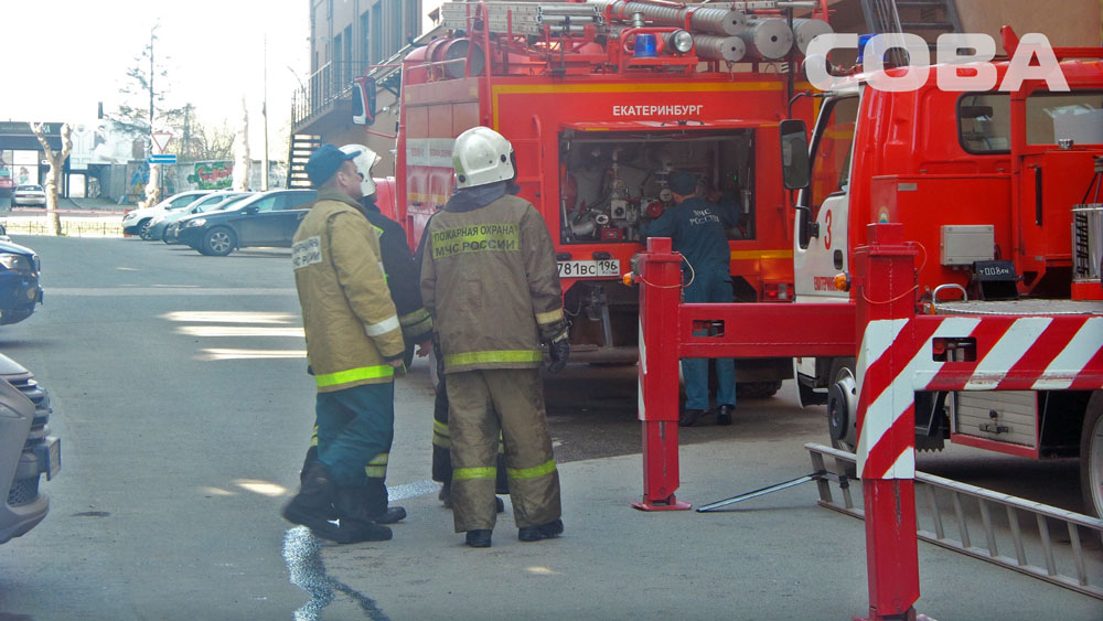 В Екатеринбурге горел «Ресторан № 1». ФОТО - Фото 3