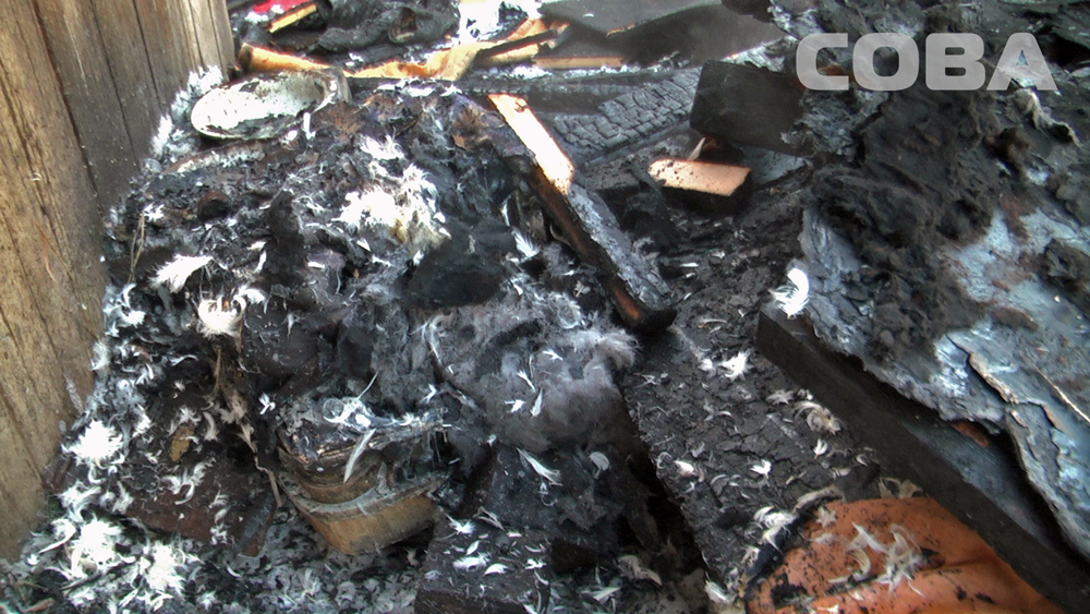 В Екатеринбурге на Восстания сгорели частный дом и баня - Фото 6