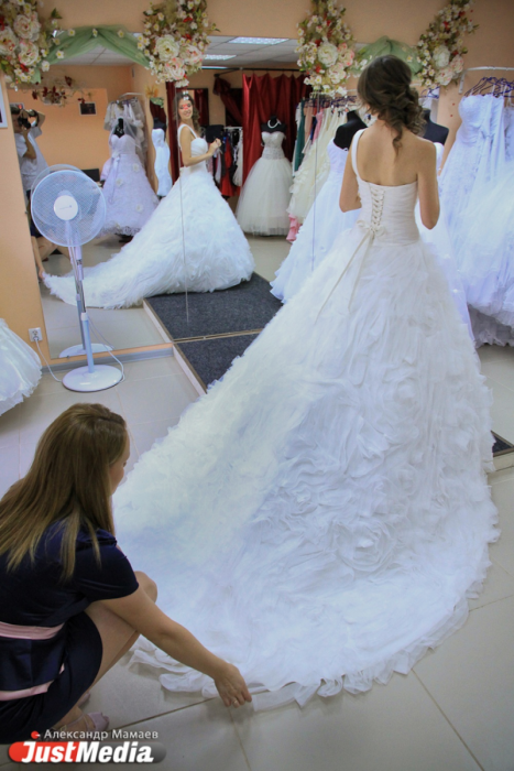 Уж замуж невтерпеж: выбираем свадебное платье - Фото 6