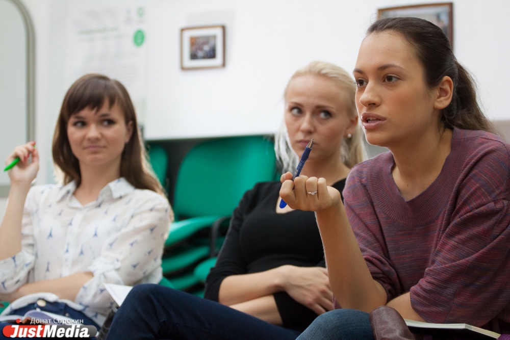 Оппозиционный политтехнолог не смог научить участниц конкурса красоты покупать голоса. Девушки «тупили» и мило улыбались - Фото 7