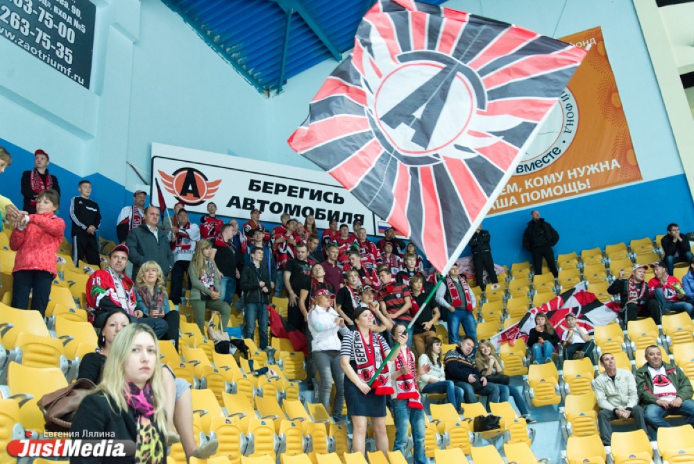 «Урал» и «Автомобилист» поменялись ролями, баскетболисты удивляли, а болельщики зажигали. Главные спортивные итоги года - Фото 5