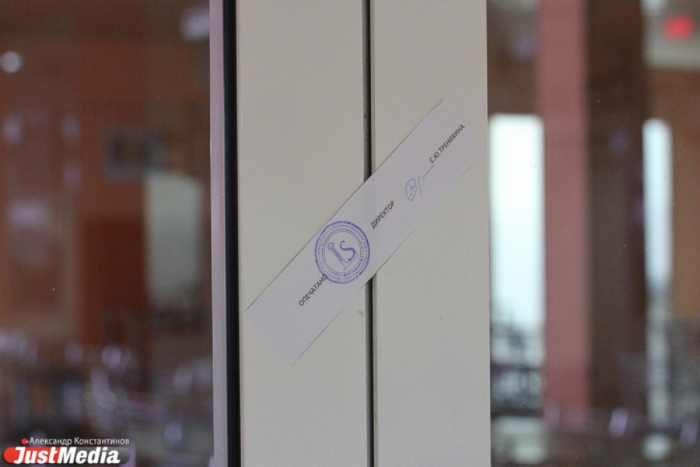 Паспорт, линейка, ручка и никаких сотовых. К репетиции ЕГЭ по физике в школах области отнеслись со всей строгостью - Фото 2