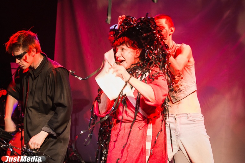 «Башлачев. Свердловск-Ленинград и обратно» — уральско-питерская история о поэте - Фото 6