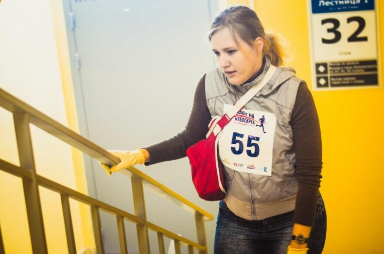 Сквозь боль и пот: журналист JustMedia.ru узнал, что такое пробежать 28 этажей - Фото 4