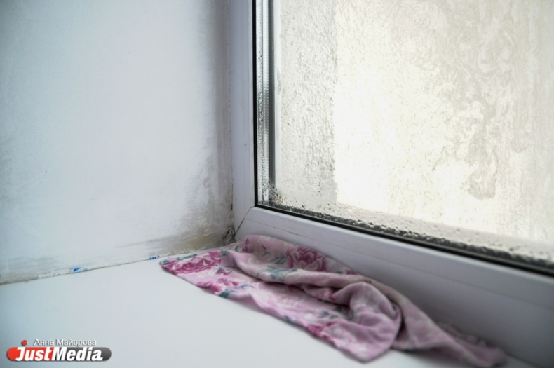 «Я лично видел, как заделывали. Не представляю, куда все девалось». Власти Белоярки не смогли найти виновных в появлении новых бараков - Фото 4