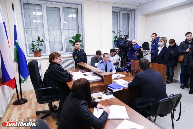 «Хотите расстрелять — расстреляйте»: Малафеев любыми путями хочет пойти на мировую - Фото 5