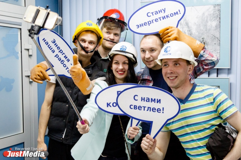 Портреты убийц, настенный спецназ и «Хемингуэй» от Федорченко. «Ночь музеев» глазами JustMedia.ru - Фото 7