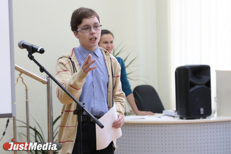 Чужой против хищника - в Екатеринбурге юные поэты забатлили именитых писателей. ФОТО И ВИДЕО - Фото 7