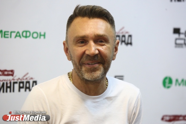 Специально для екатеринбуржцев Сергей Шнуров написал еще один куплет к песне «В Питере пить». ФОТО - Фото 5