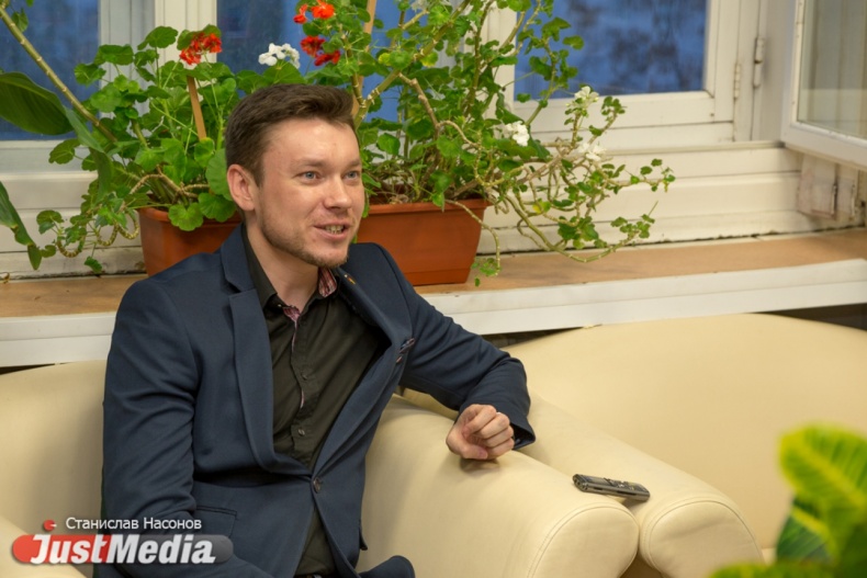 «Екатеринбург большой и шумный. Он похож на Берлин». Преподаватель из Германии о конструктивизме, церквях, супе и Коляде-Театре. СПЕЦПРОЕКТ - Фото 12