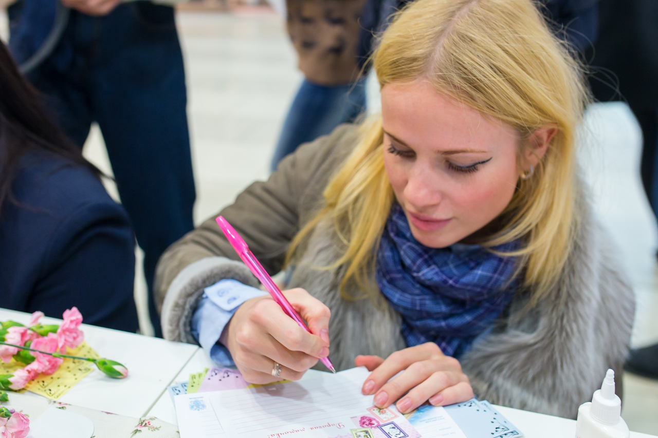 Екатеринбуржцы отправили несколько сотен поздравлений с Днем матери в разные уголки России - Фото 8