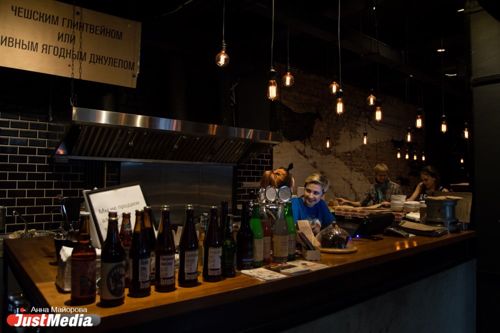 Добавили «Огня». Как первый монопродуктовый бар Екатеринбурга смог открыться, выйти в прибыль и развиться в кризис - Фото 6