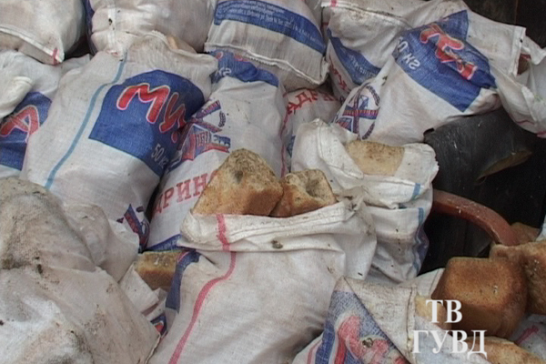 Чем кормят наших детей? «Пекарня», где в антисанитарных условиях делают хлеб для школ и детсадов, продолжает работать - Фото 6