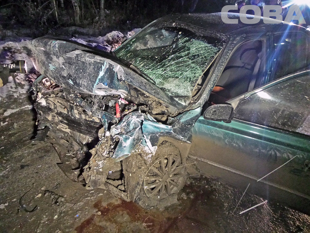 В Шарташе Митсубиси протаранил Хендэ на встречке. Погибла женщина. ФОТО - Фото 7